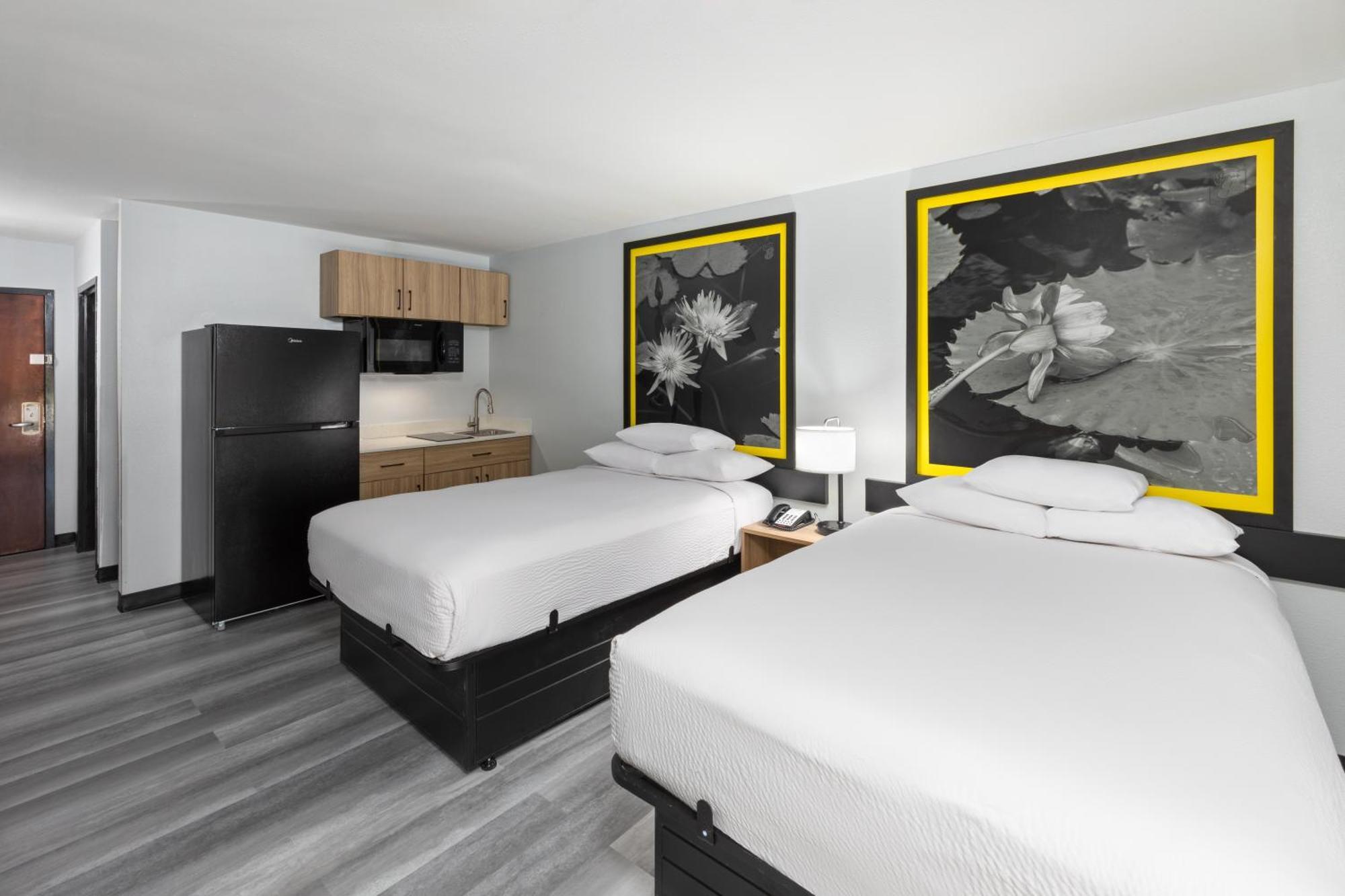 ホテル Super 8 By Wyndham Alexandria La エクステリア 写真