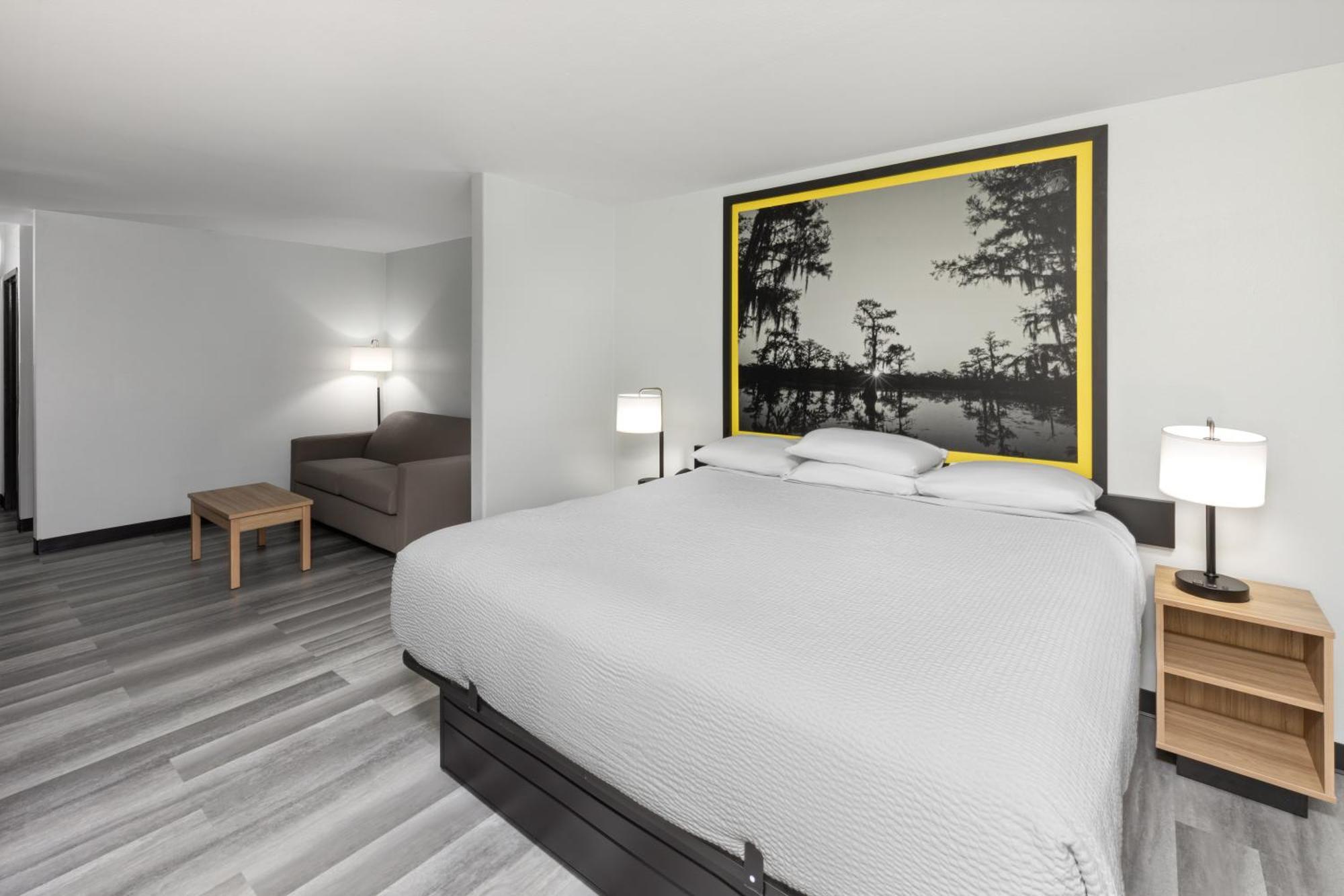 ホテル Super 8 By Wyndham Alexandria La エクステリア 写真